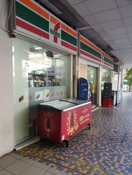Beach Road (D7), Retail #202684842